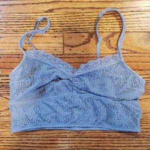 GILLY HICKS unlined bralette M